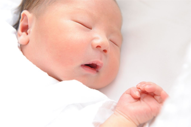 新生児落屑 乳児脂漏性湿疹 ひっかき傷 虫刺され 生後2ヵ月を迎えた息子が体験した肌トラブル 第19回